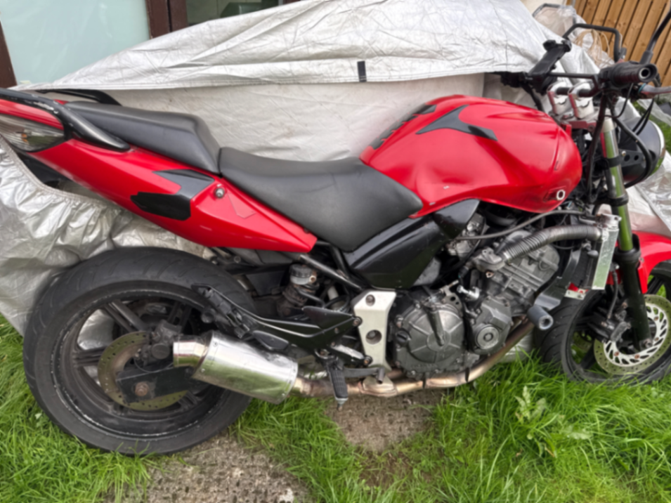 Honda CB600 2004 — litrato 1 sa 4